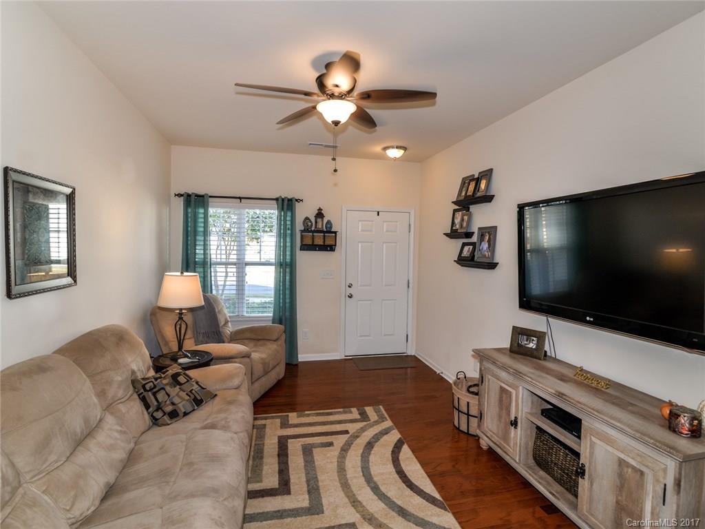 Charlotte Pines - Residential