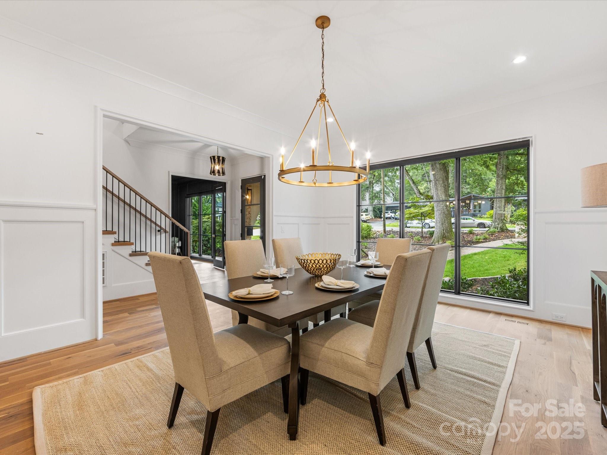 438 Wonderwood Drive
