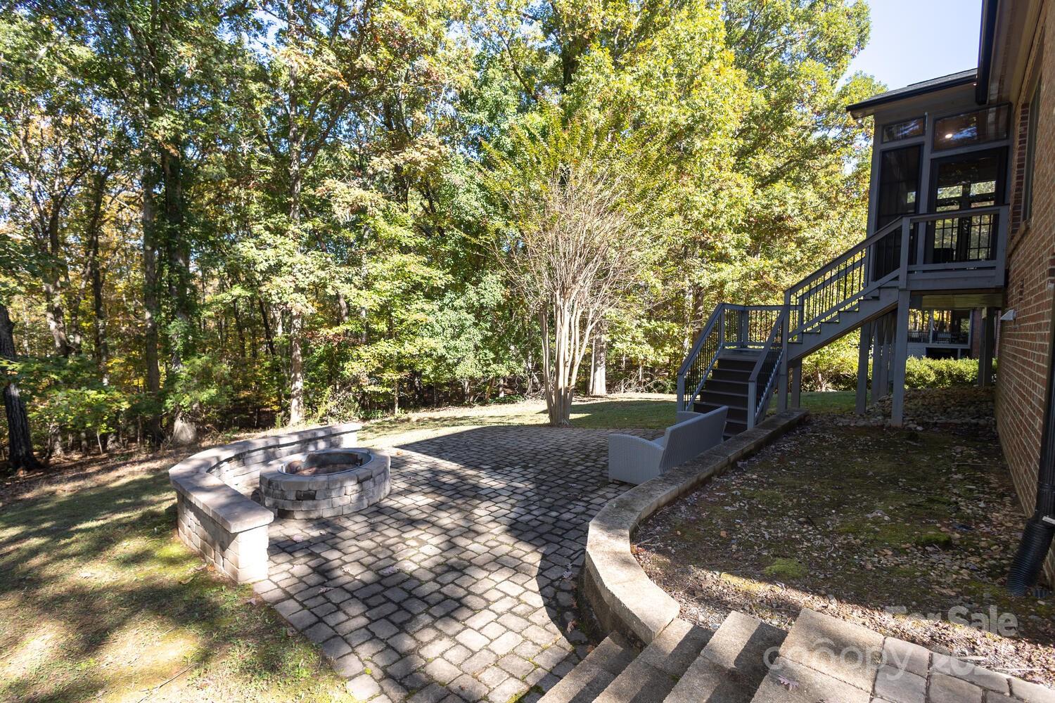 Royal Oaks - Residential