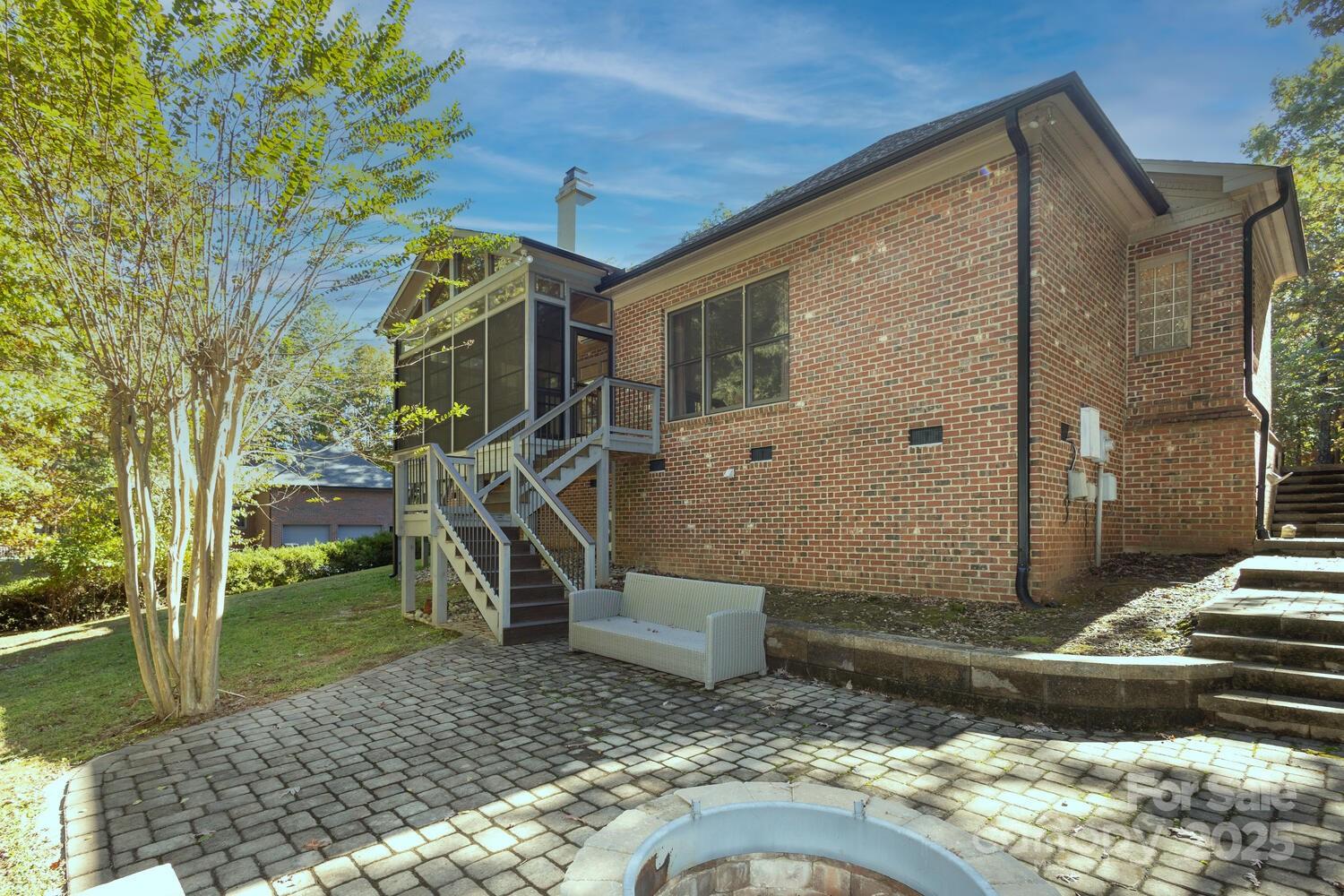 Royal Oaks - Residential