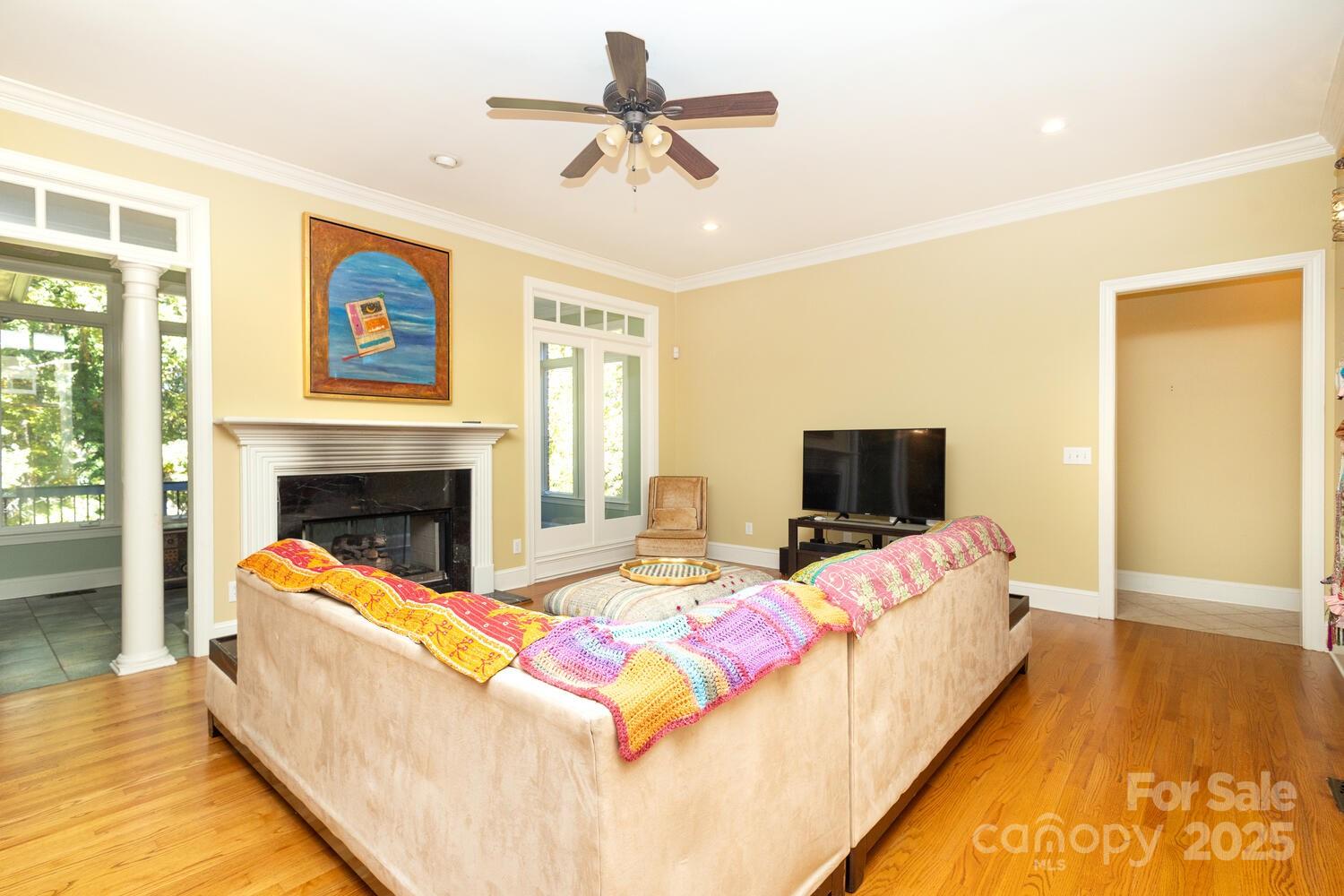 Royal Oaks - Residential