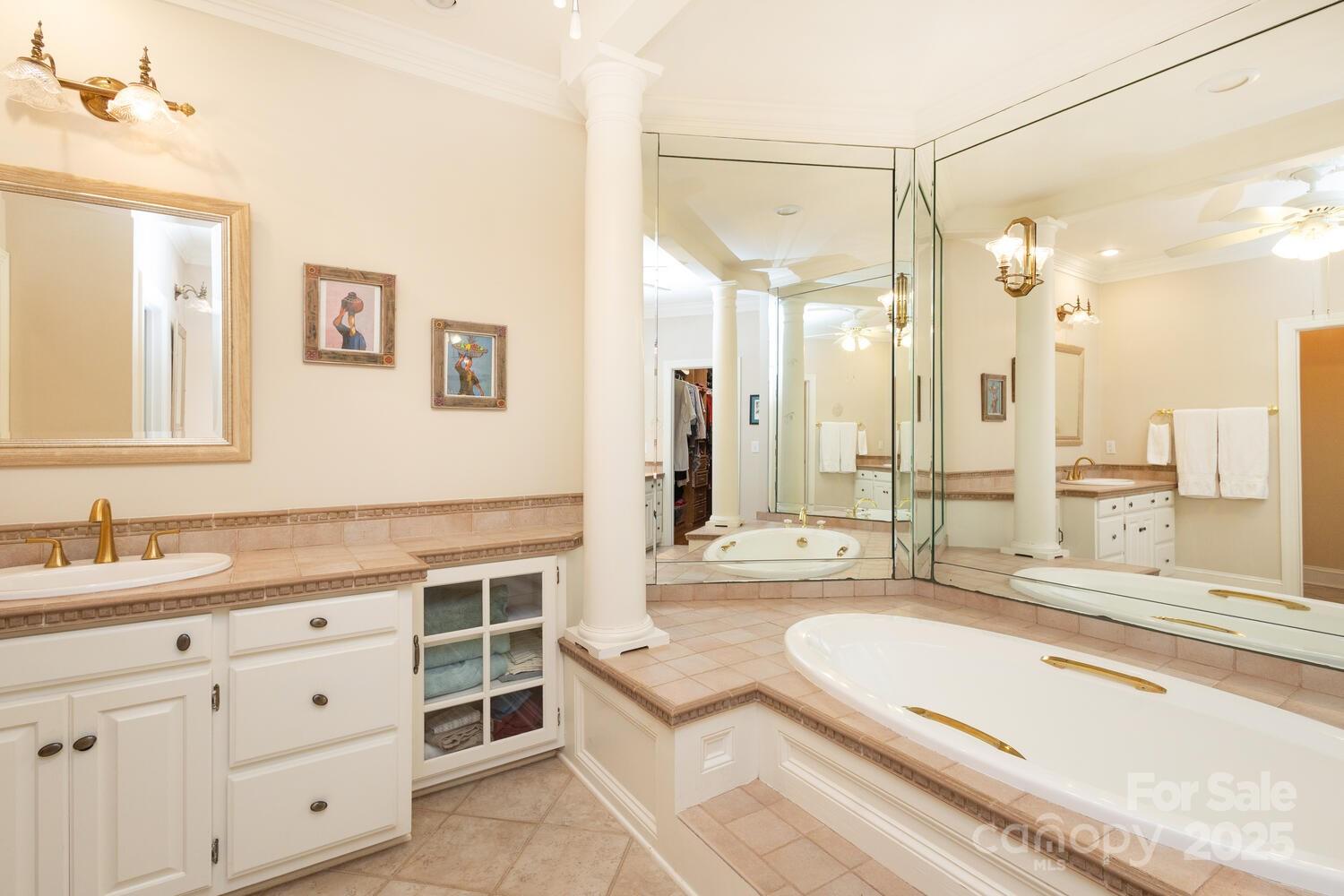 Royal Oaks - Residential