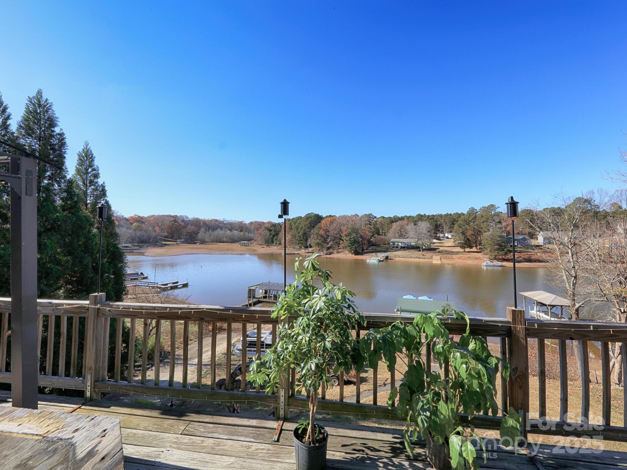 6860 Shade Tree Lane