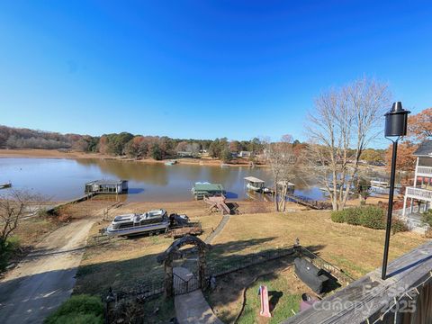 6860 Shade Tree Lane Sherrills Ford NC 28673
