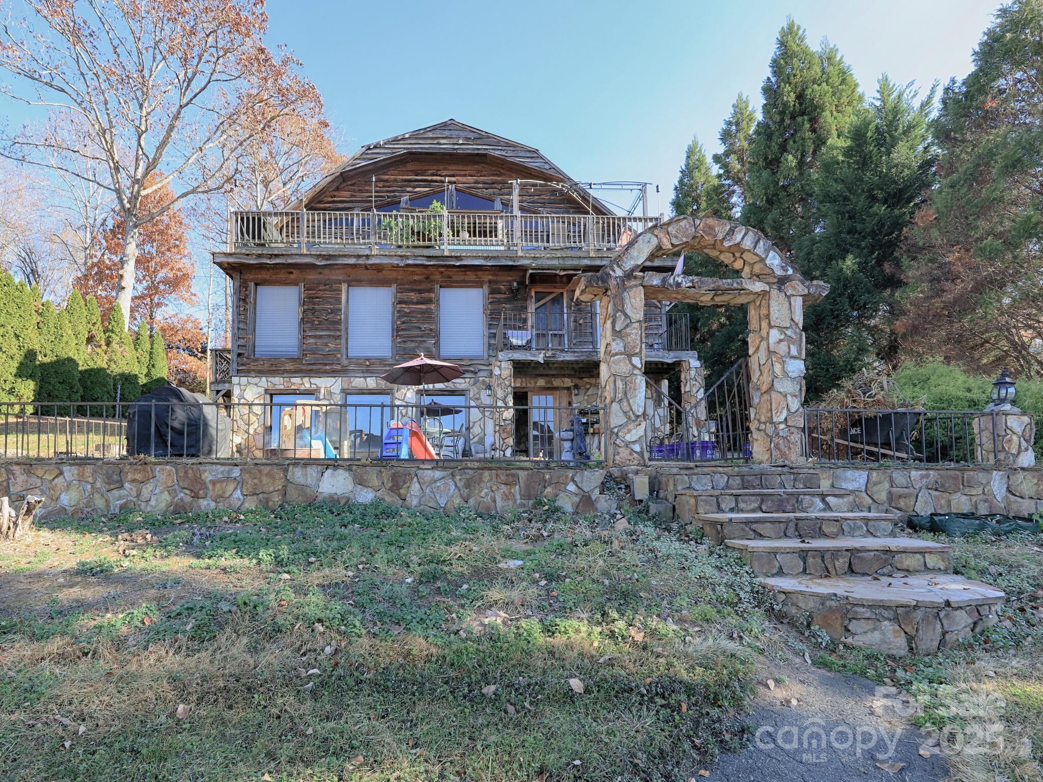 6860 Shade Tree Lane