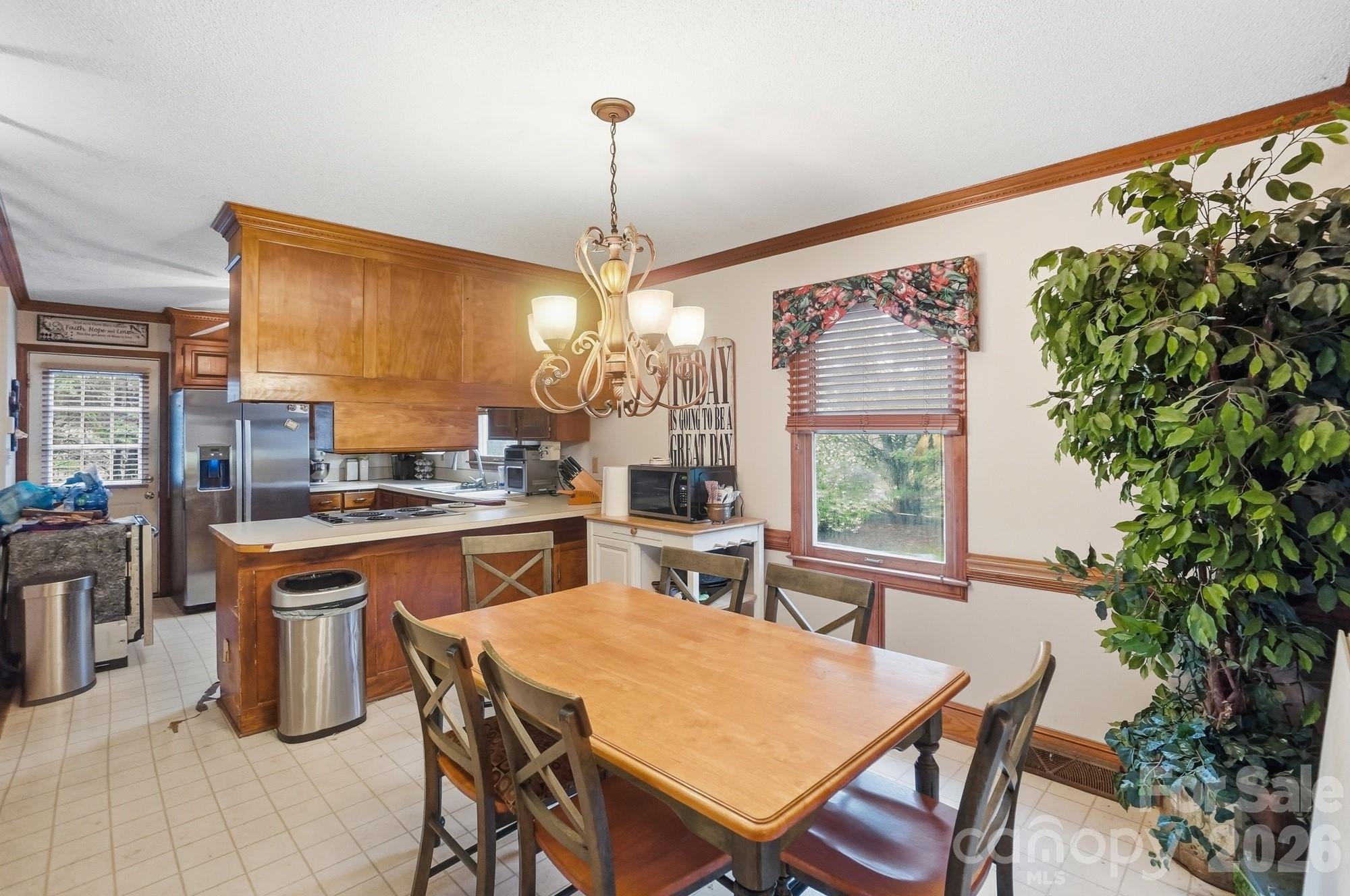 5153 Blackberry Lane