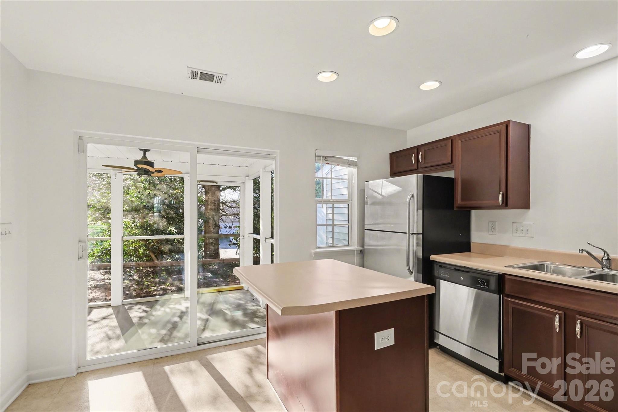 OXFORD COMMONS - Residential