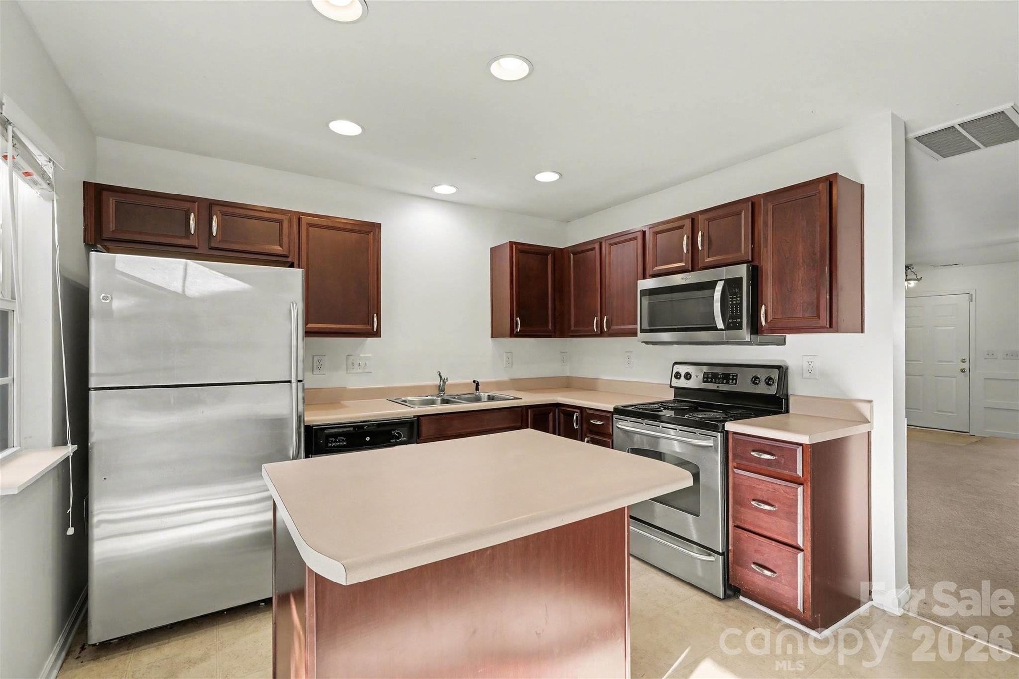 2515 BRACKLEY Place NW