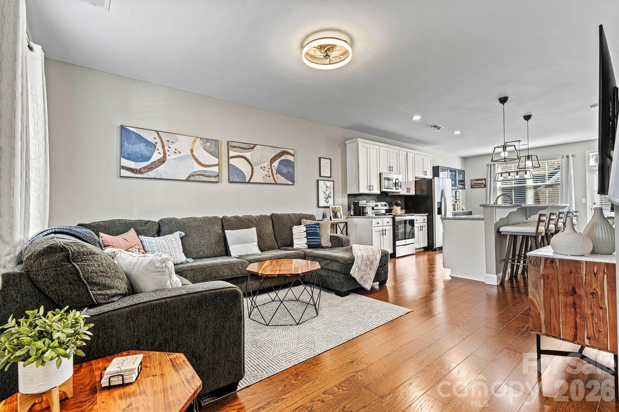 13728 Cinnabar Place