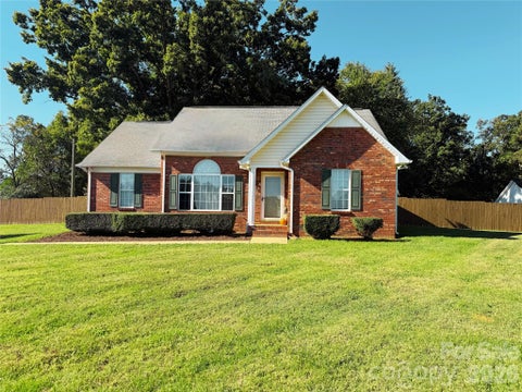 Photo of 1915 Gables Drive, Monroe, NC 28112 (MLS # 4437285)