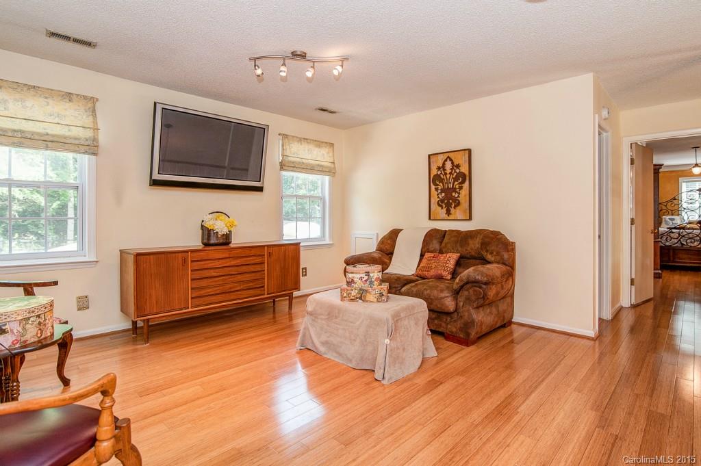 Black Horse Run - Residential