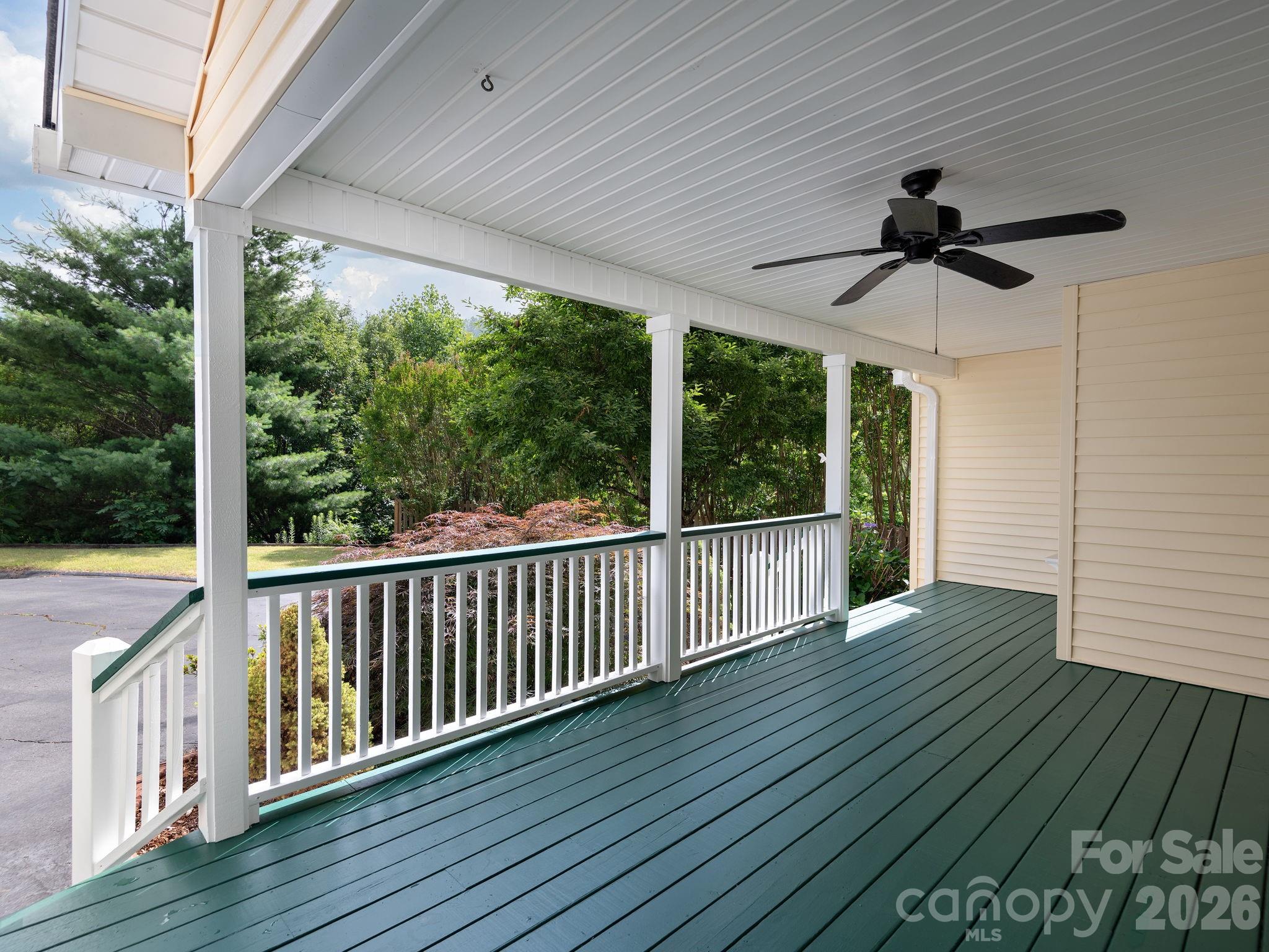 30 Apple Tree Way