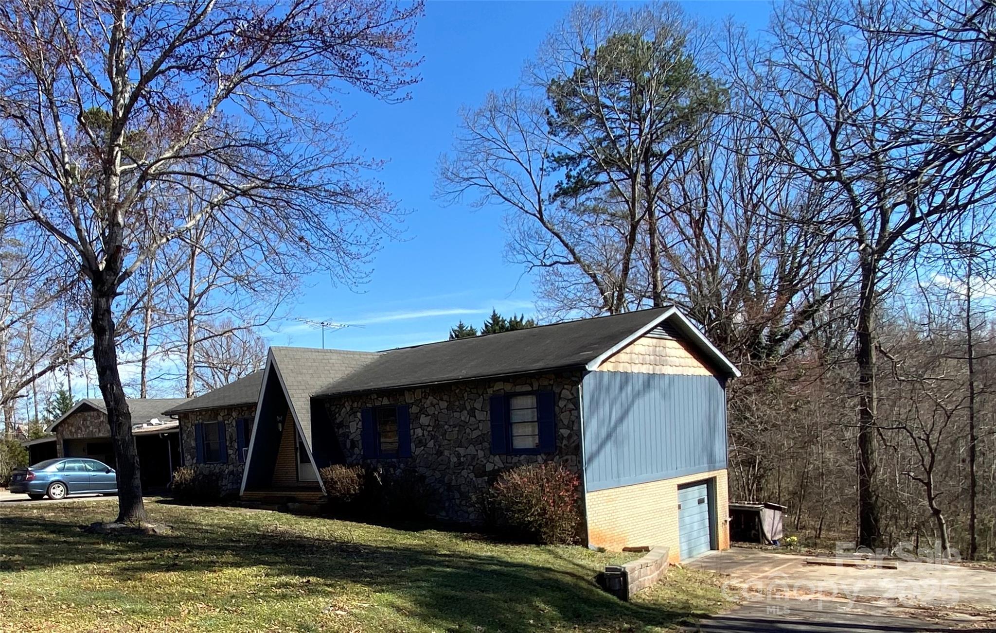 1161 Mountain Shadows Drive 58