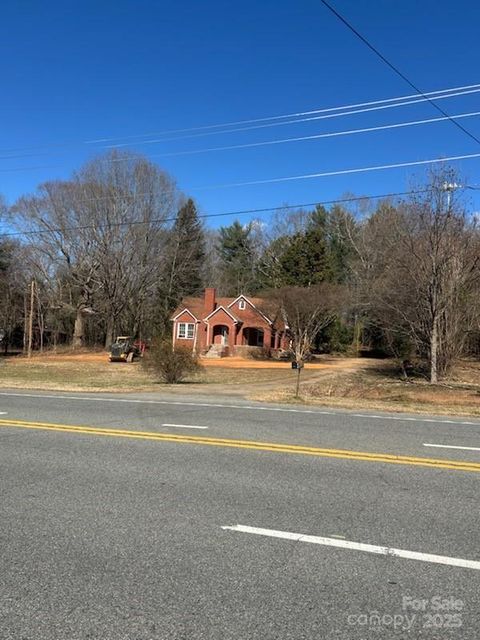 Photo of 5724 Mooresville Road, Kannapolis, NC 28081 (MLS # 4332208)
