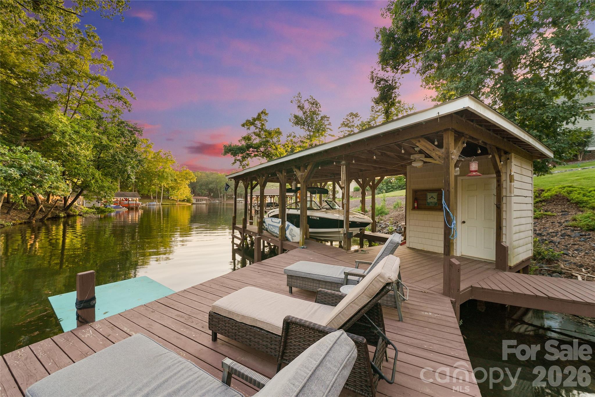 410 Plantation Way