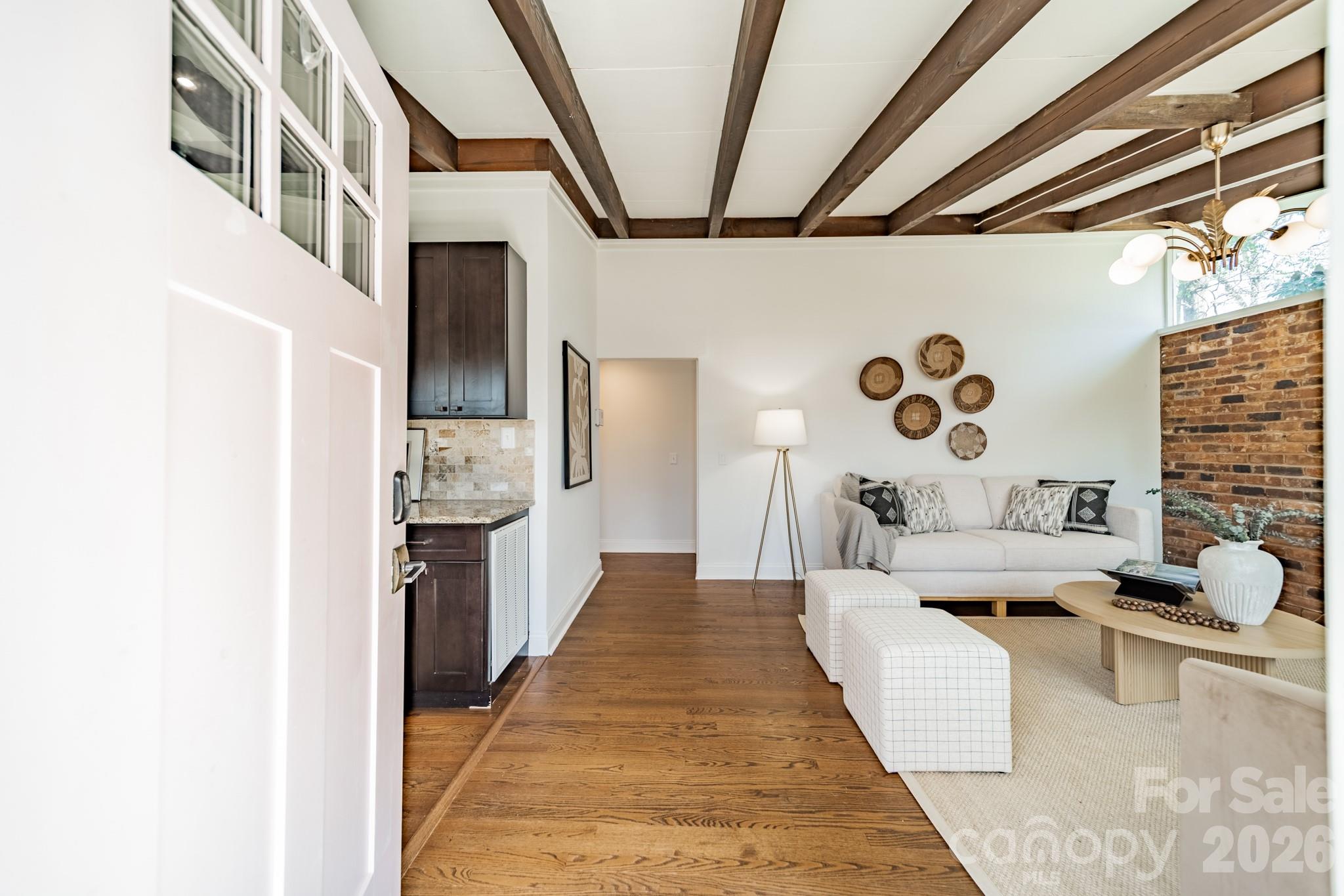 1512 Hartford Avenue