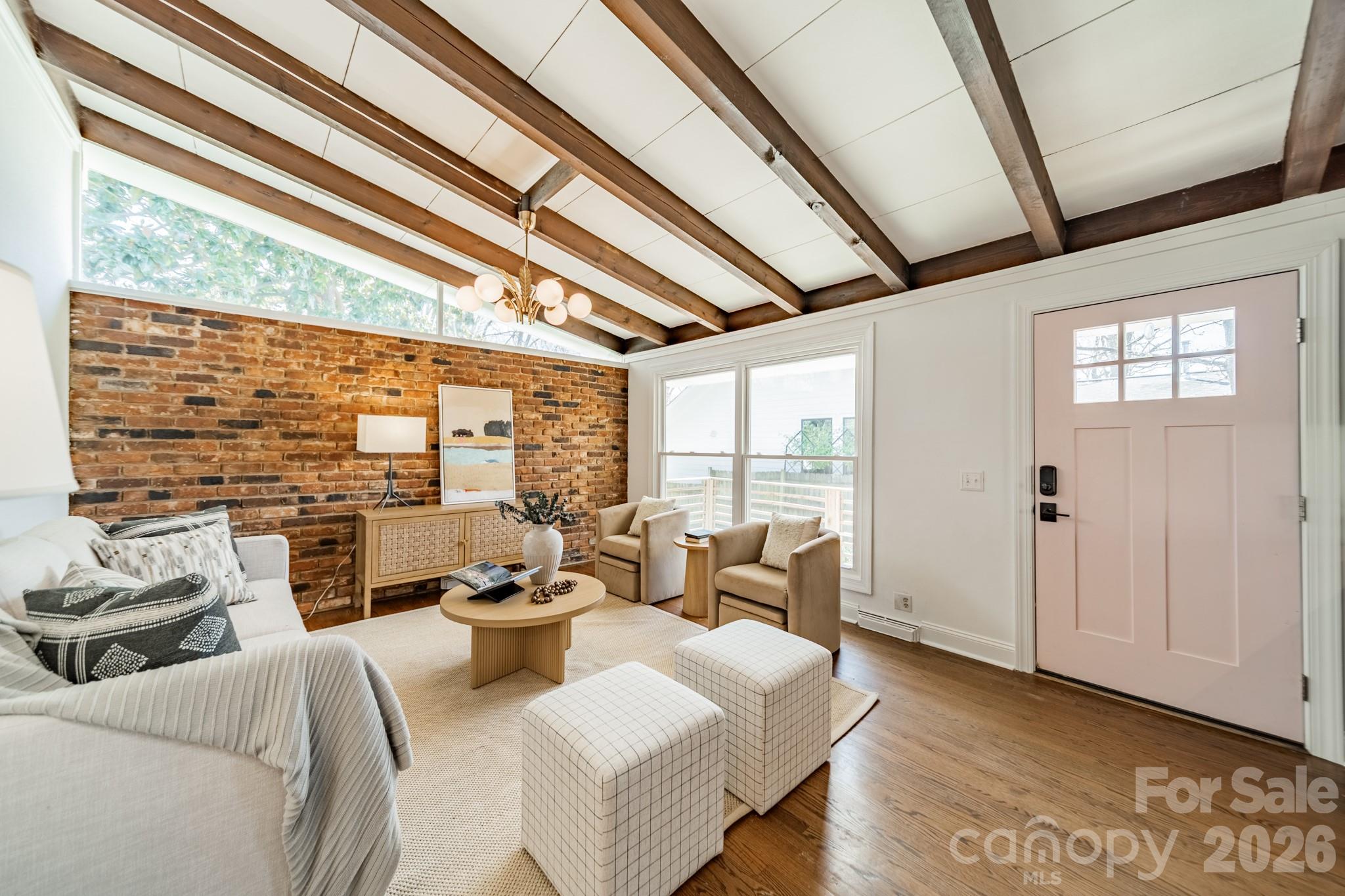 1512 Hartford Avenue