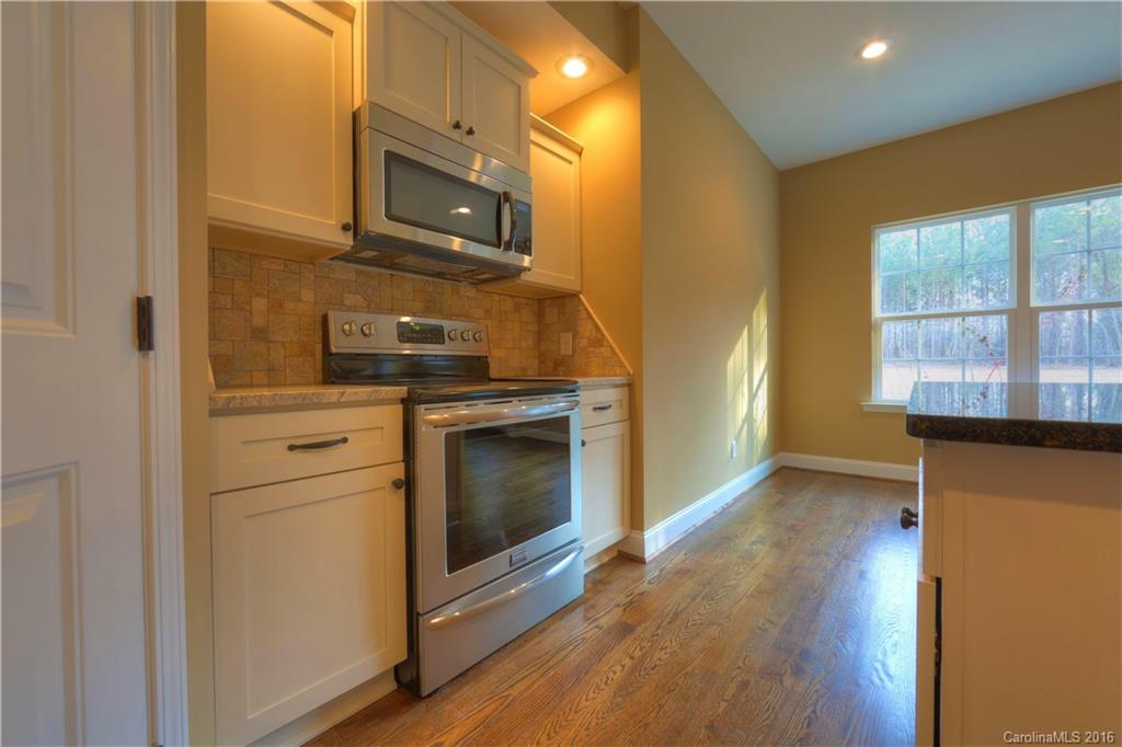 Lauren Pines - Residential