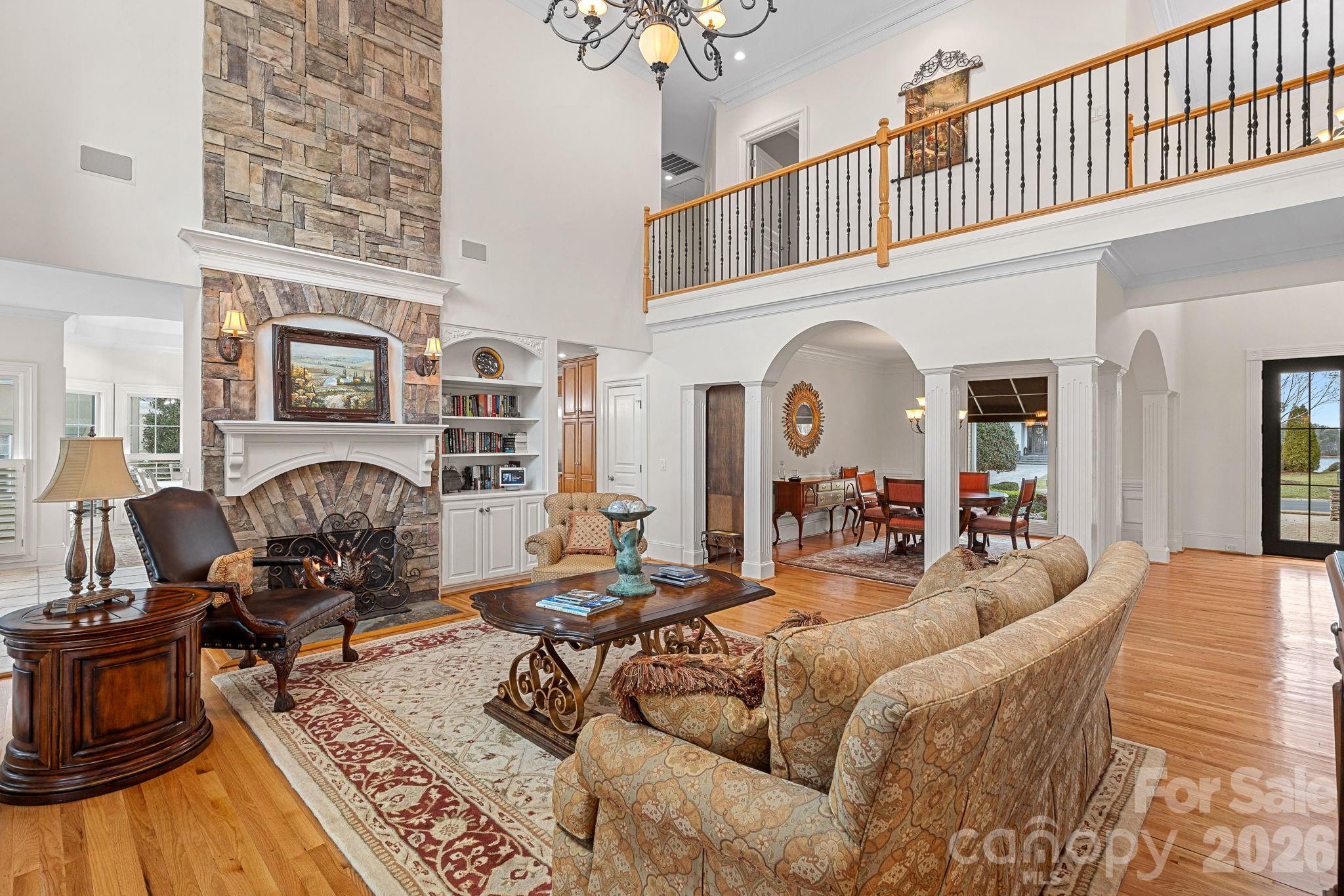 The Peninsula - Residential