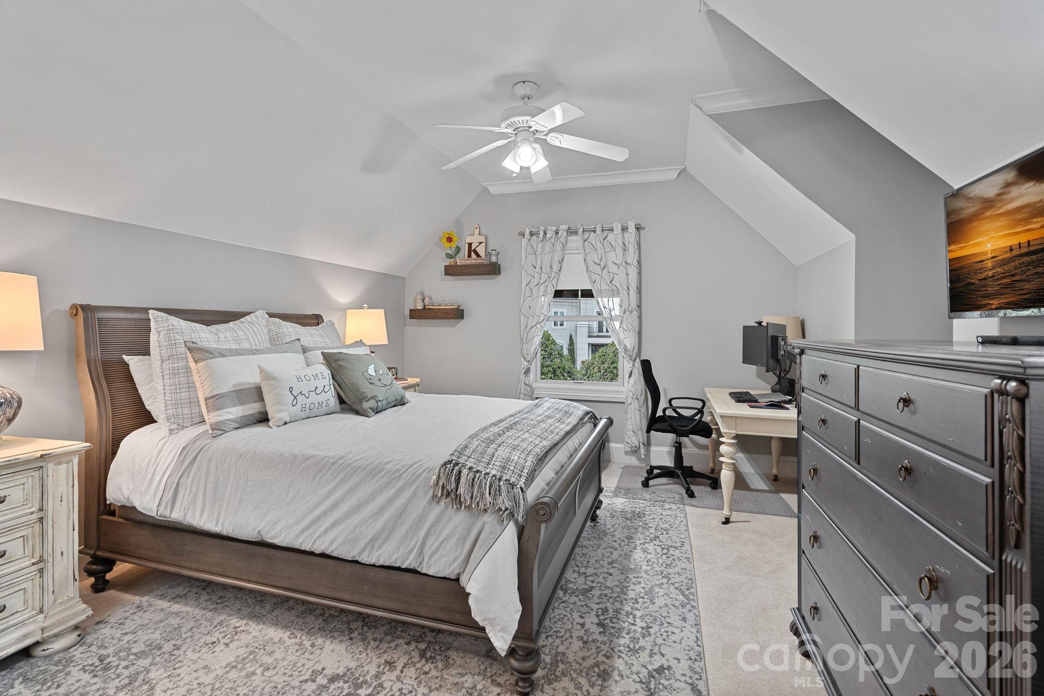 The Peninsula - Residential