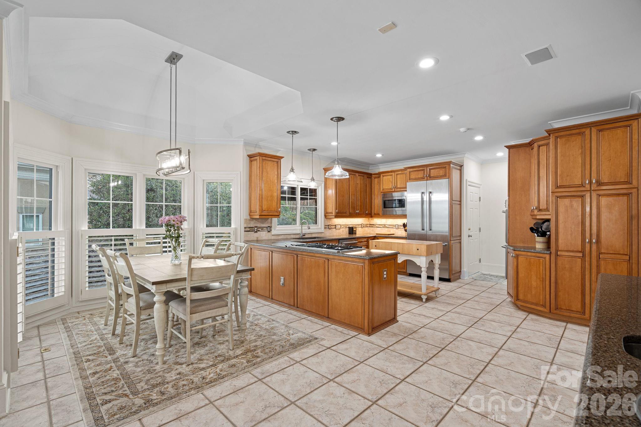 The Peninsula - Residential