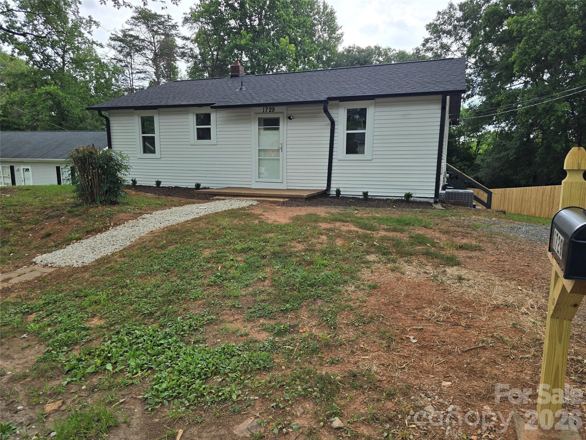 1729 Lakeview Drive, Statesville, NC, 28677