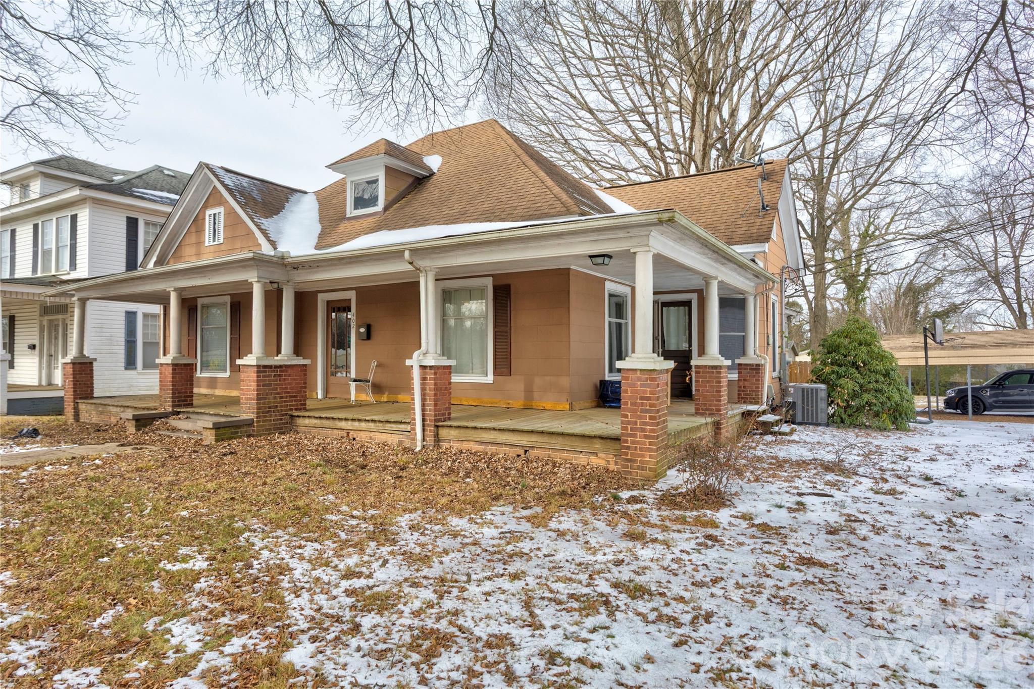 402 N Salisbury Avenue