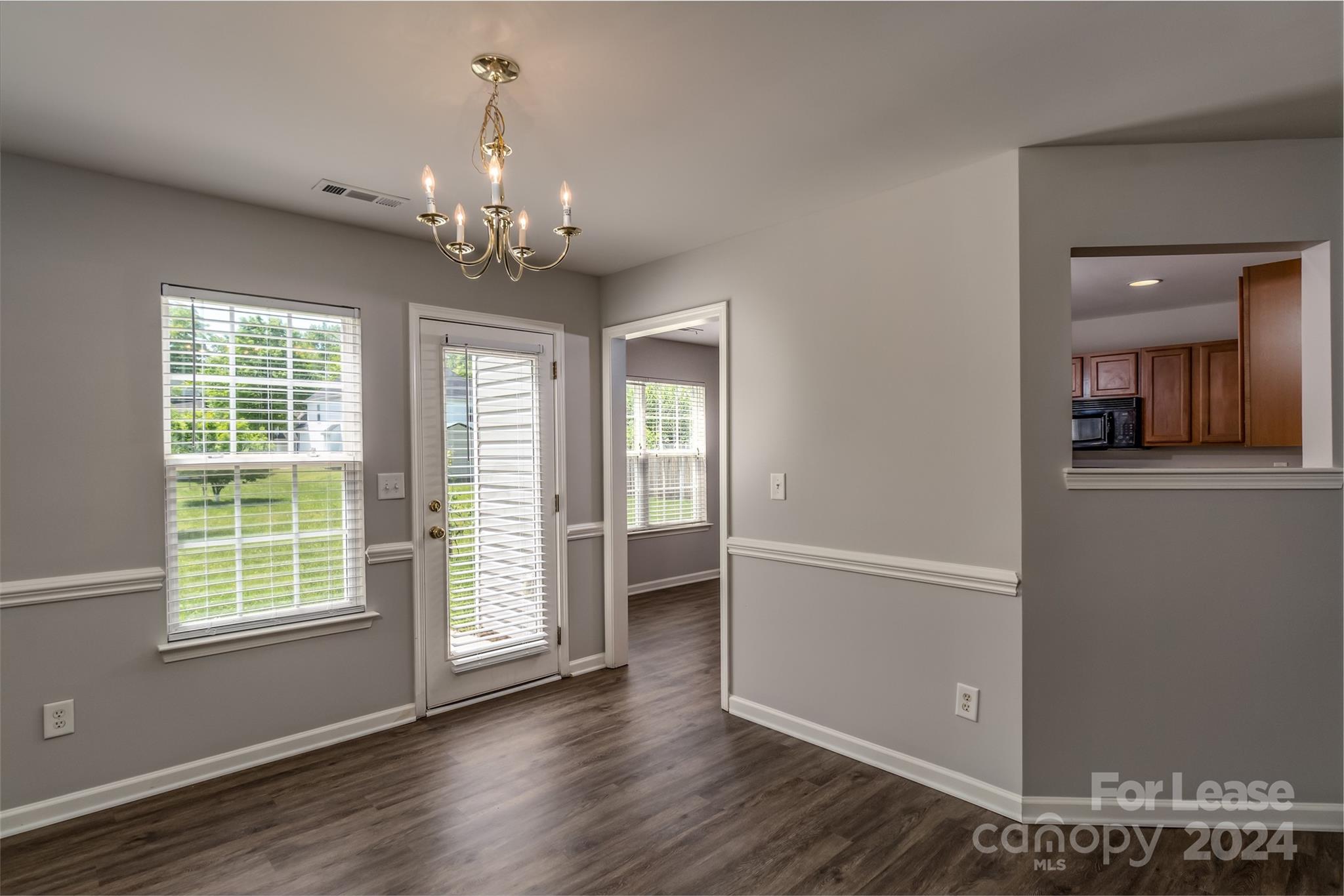 Lexington Commons - Residential Lease