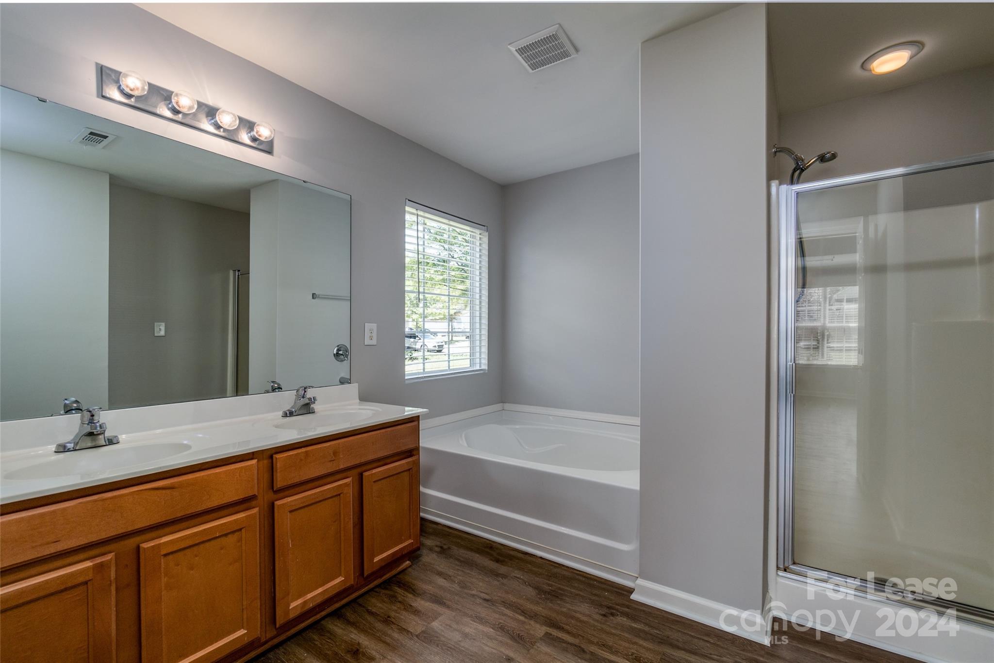 Lexington Commons - Residential Lease