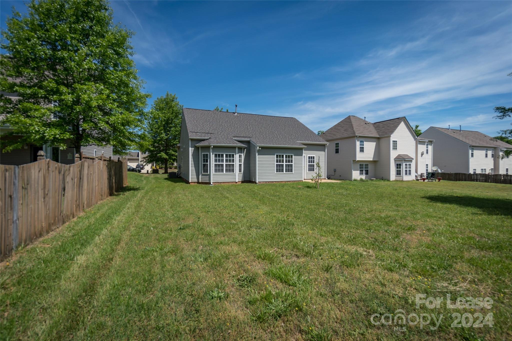 Lexington Commons - Residential Lease