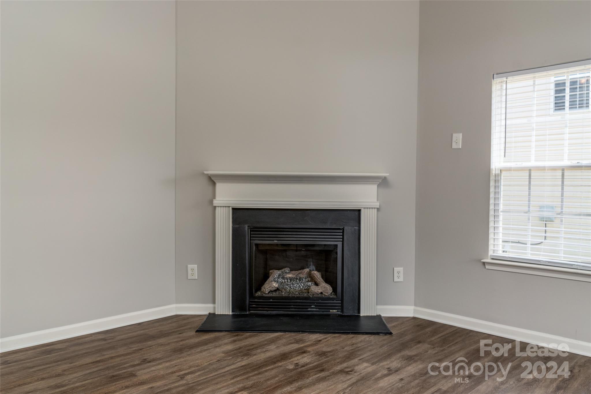 Lexington Commons - Residential Lease