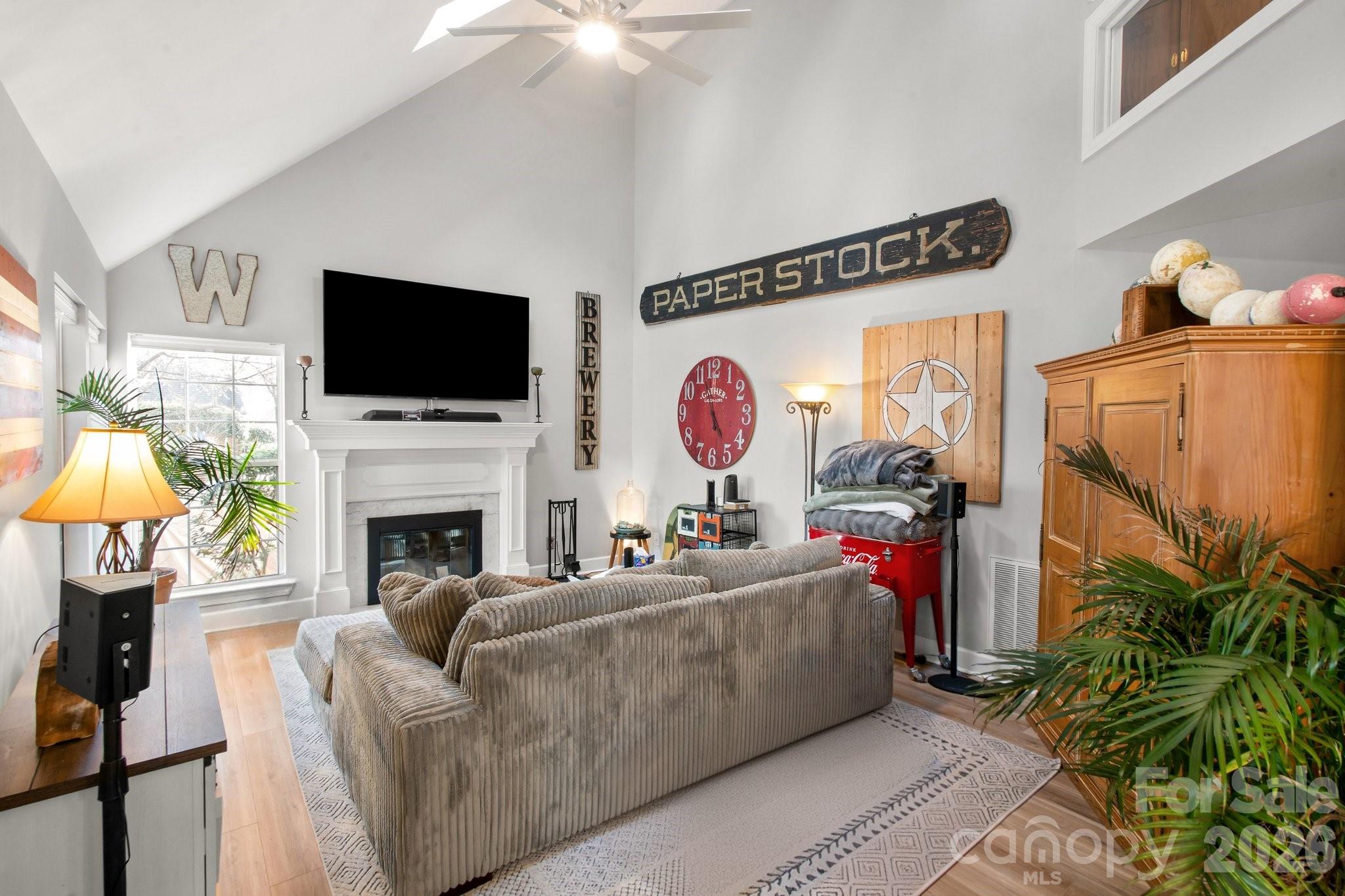 Pine Isle - Residential