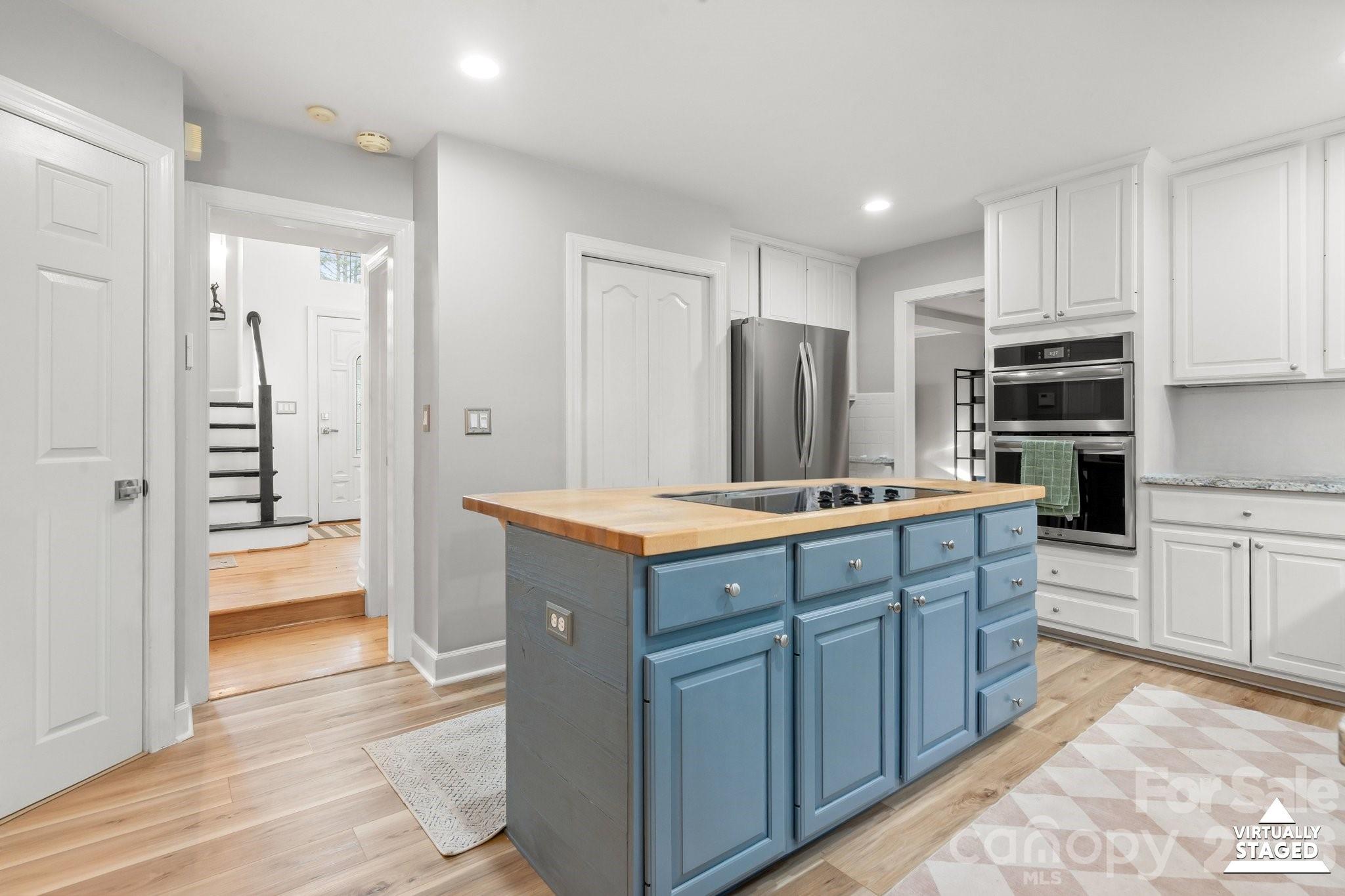 Pine Isle - Residential