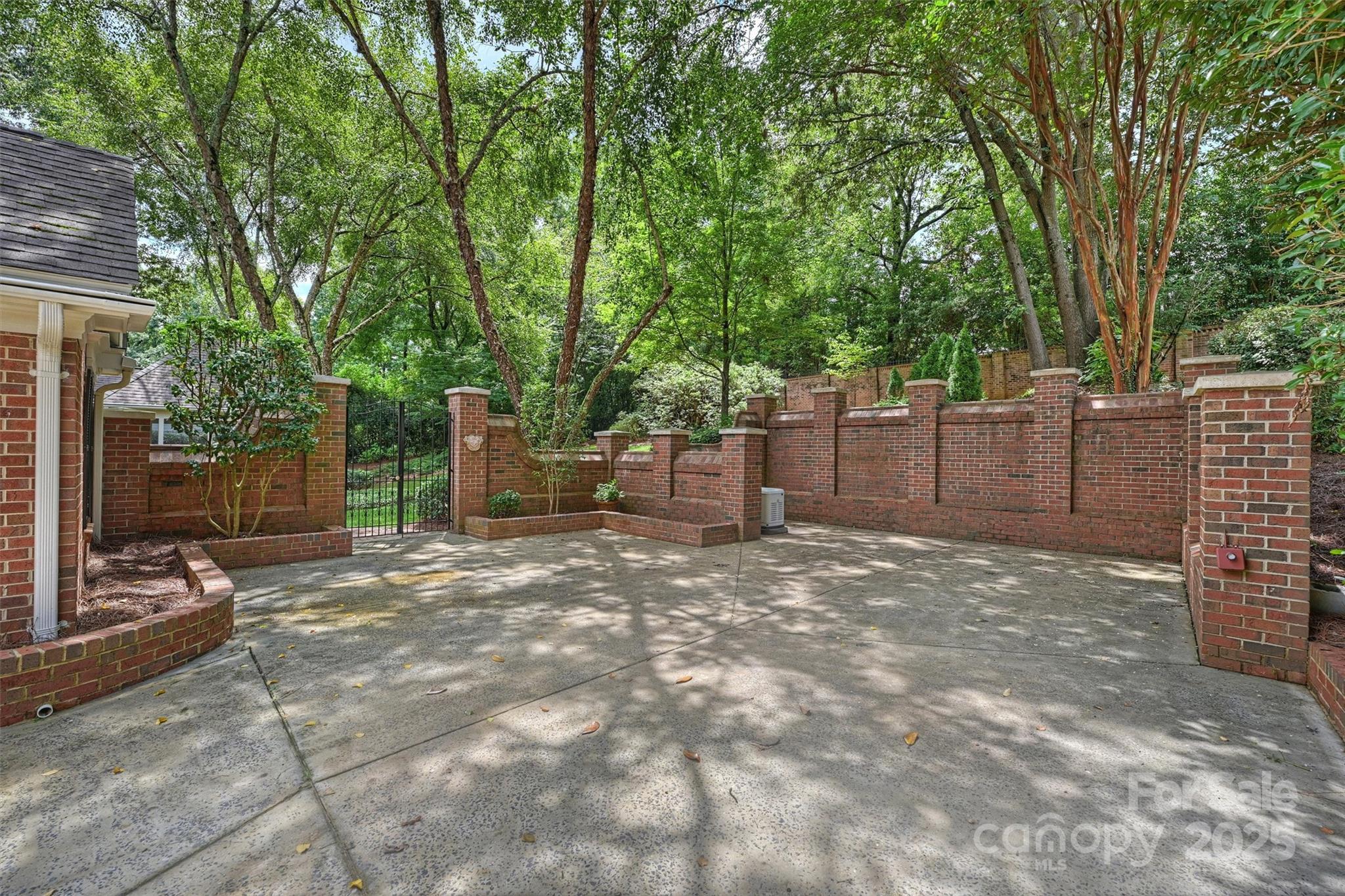 Quail Hollow - Residential