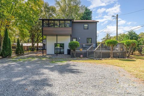 Photo of 3587 & 3591 Mt Gallant Road, Rock Hill, SC 29732 (MLS # 4313135)