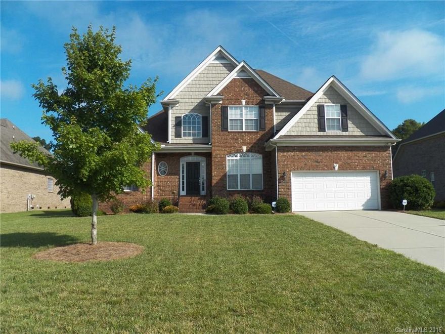 Hard to find all brick 2 story with owner's suite on main level. 2 fireplaces. Kitchen w/ Keeping Room. Vaulted ceilings. 2 story Great Room. Wood & ceramic tile flooring on main level. Second floor bedrooms have walk in closets and Jack 'n' Jill bath.  4th bedroom can be a bonus room. Freshly painted interior. 2 car garage. Front and Back irrigation. Community swim club. Located 5 minutes to Blakeney & Ballantyne. Just over the NC border- low SC taxes. W/D & Refrigerator remain. Show and SELL!