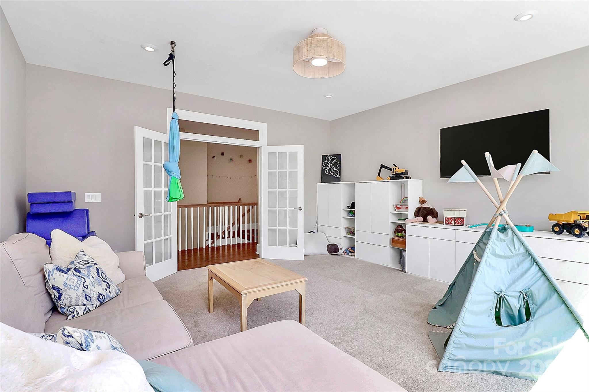 McLean - South Shore - Residential