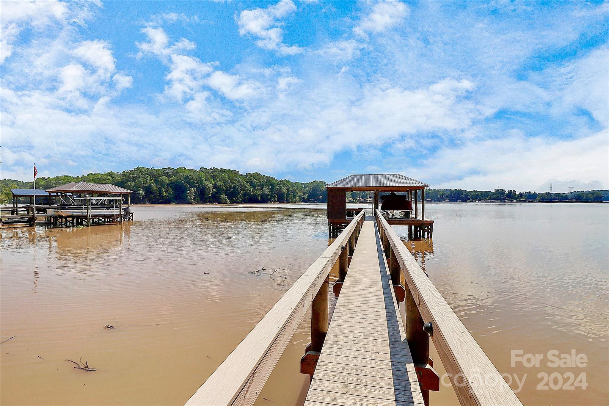 McLean - South Shore - Residential