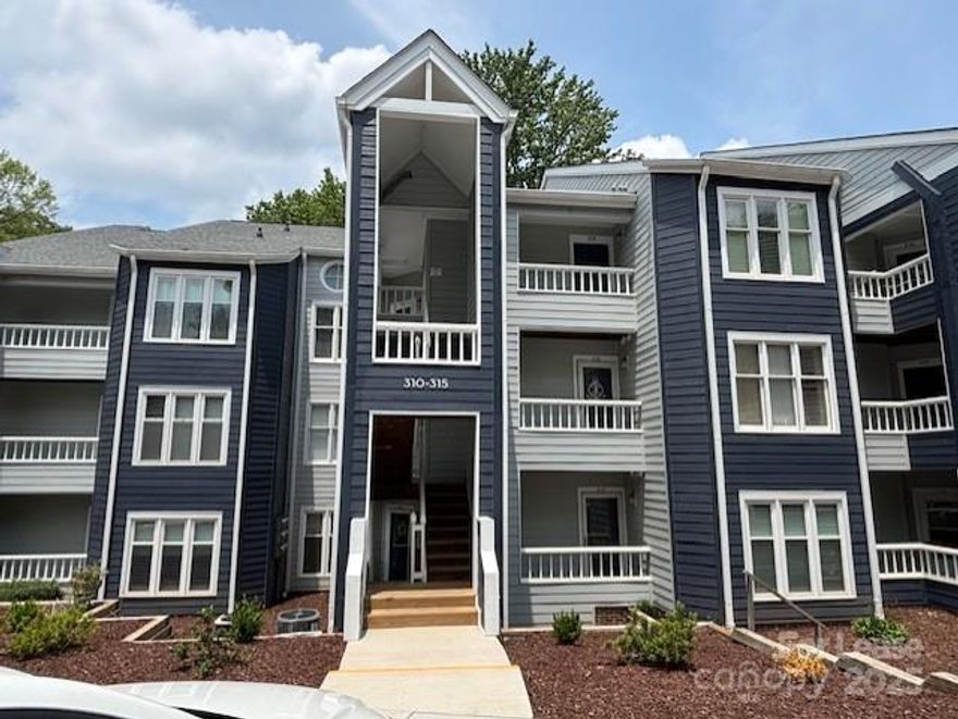 Move in special - $1,675/mo for first 6 months - $1,775/mo starting 7th month for a 16 month lease.  Waterfront condo with stunning water views of both Lake Norman and the pool! This unit features a stackable washer and dryer, granite countertops and a beautiful stained-glass fireplace located in the Great Room. Nice covered balcony, perfect for lounging and enjoying the views! Great neighborhood if you enjoy outdoor sports such as Pickleball and Tennis. This property is adjacent to Lake Norman Wine Cottage and North Harbor Club Restaurant. I-77 easily accessible.

Mandatory Resident Benefits Package is an additional $25/mo and offers many great benefits (air filter delivery service, 24/7 maintenance, maintenance reimbursement for unintended charges/lock outs, credit building, rewards program, utility connection concierge, and more!)