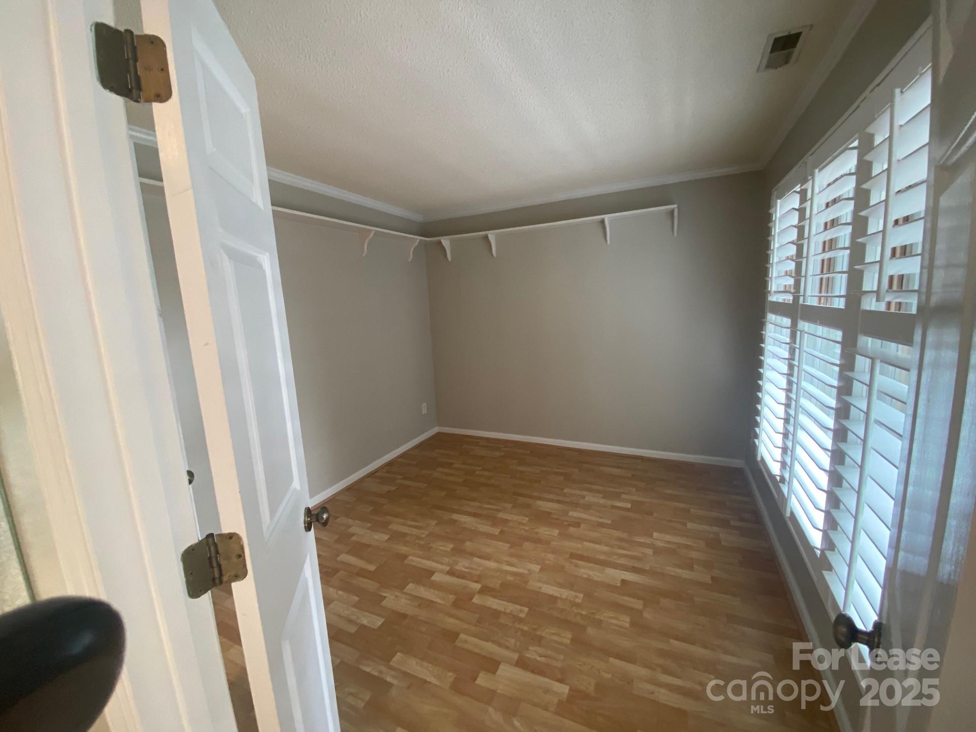 Edgewater - Residential Lease