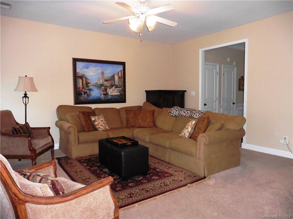 Oakhurst - Residential Lease