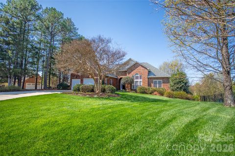 Photo of 110 Buckthorn Court, Mooresville, NC 28115 (MLS # 4361629)