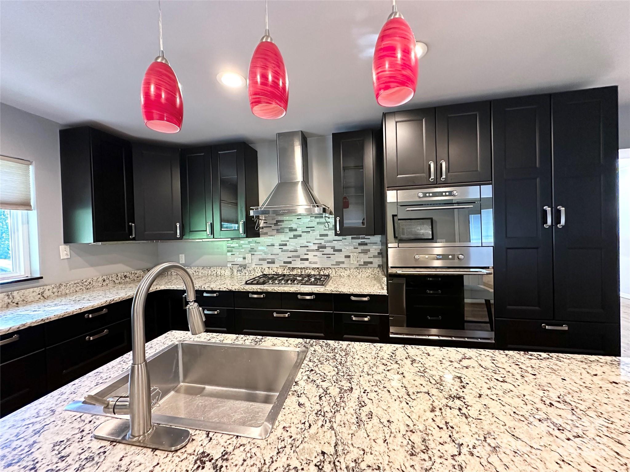 Lenoir, North Carolina 28645, United States, 3 Bedrooms Bedrooms, ,2 BathroomsBathrooms,Residential,Under Contract,208515