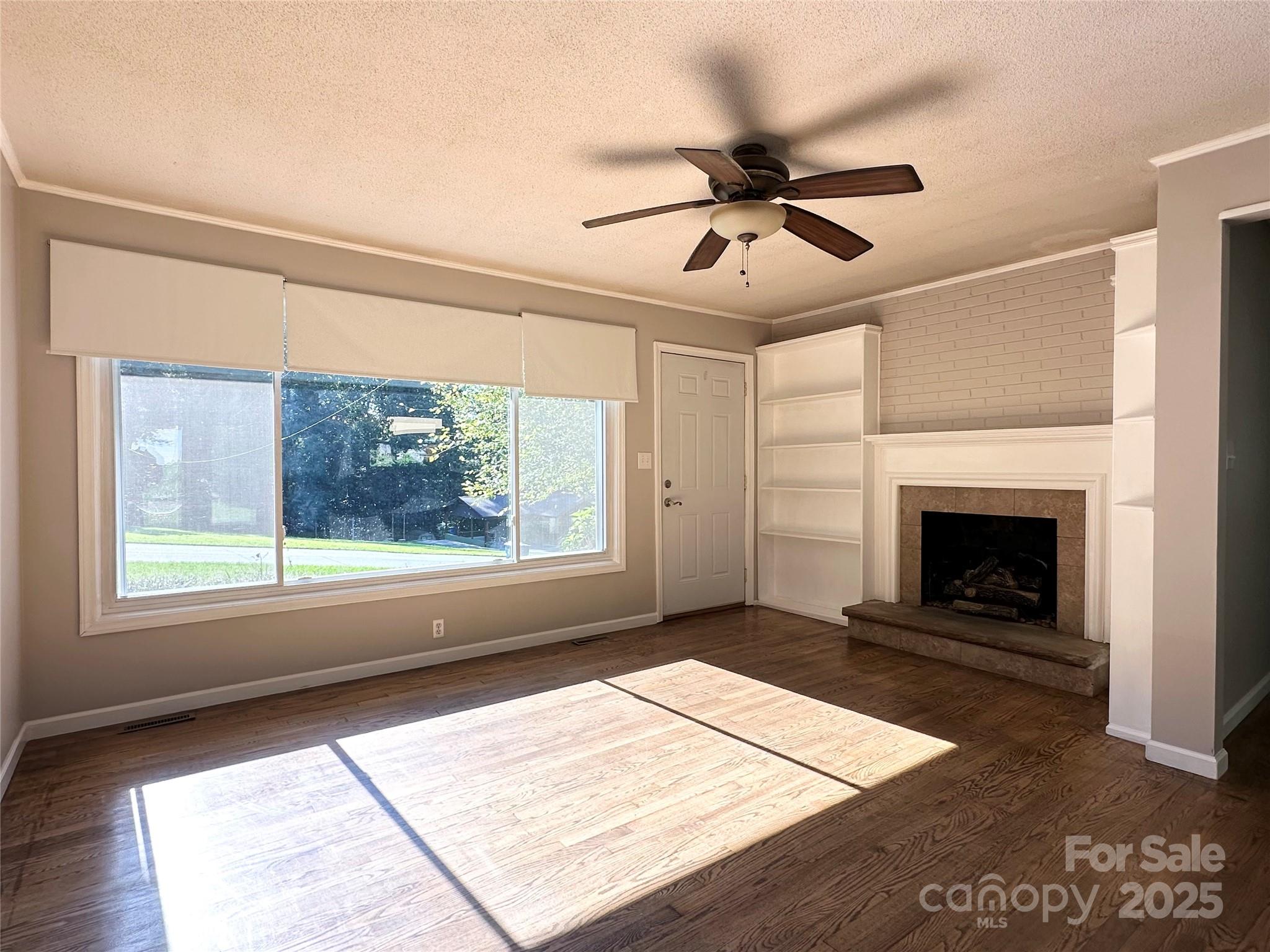 Lenoir, North Carolina 28645, United States, 3 Bedrooms Bedrooms, ,2 BathroomsBathrooms,Residential,Under Contract,208515