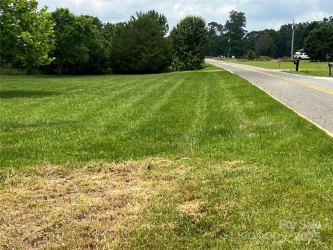 566 Ledford Road Ellenboro NC 28040