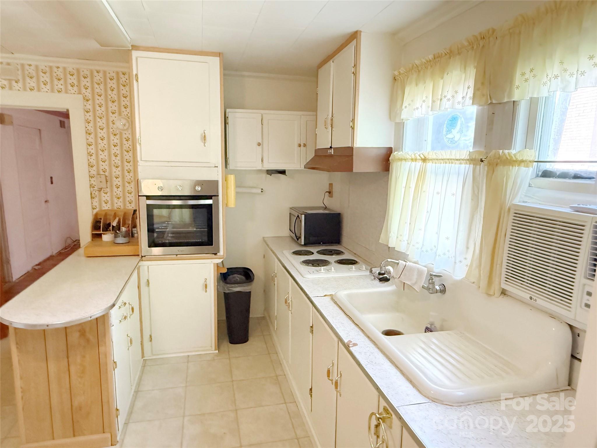 Yadkin Heights - Residential