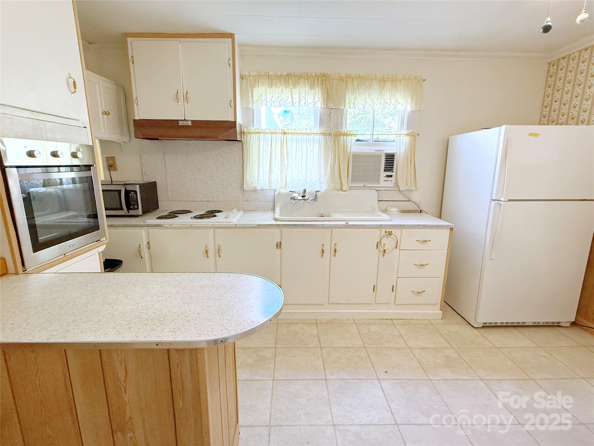 Yadkin Heights - Residential