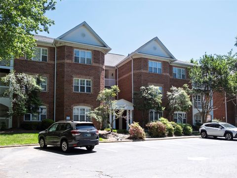 Photo of 5609 Fairview Road, Charlotte, NC 28209 (MLS # 4374466)