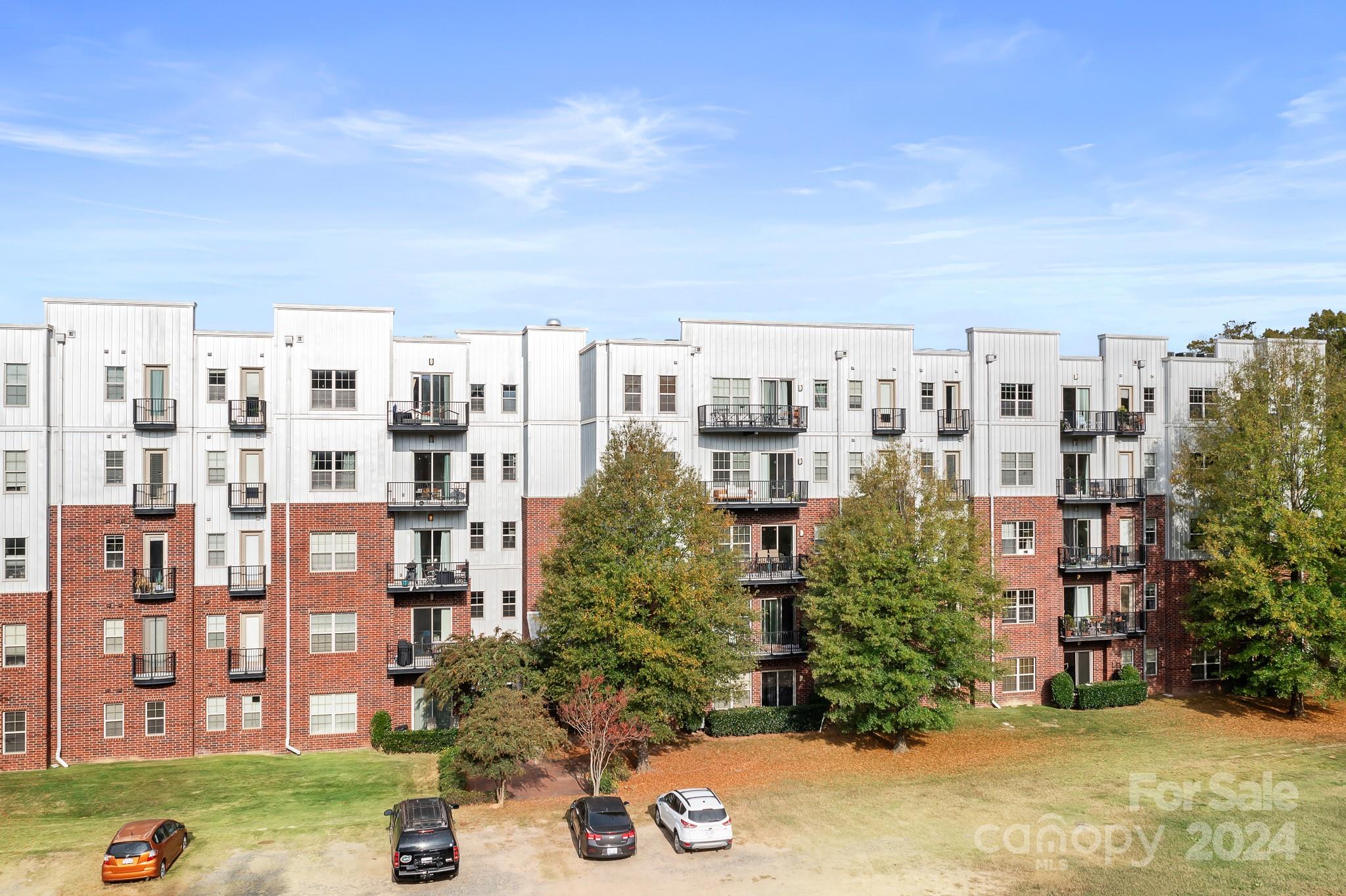 28th Row - Residential