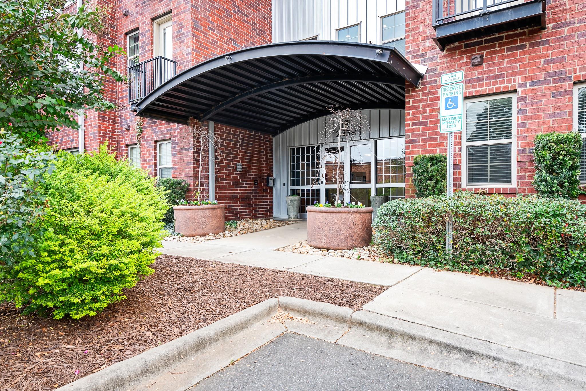 28th Row - Residential